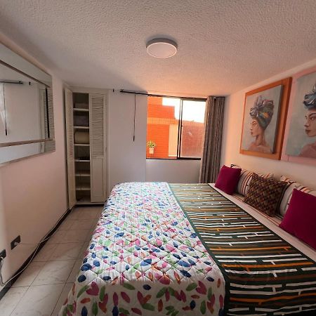 Apartament 406 Apartaestudio Portal De Cadiz , Exclusivo Y Central, Con Parqueadero Capacidad 4 Personas Ibagué Zewnętrze zdjęcie