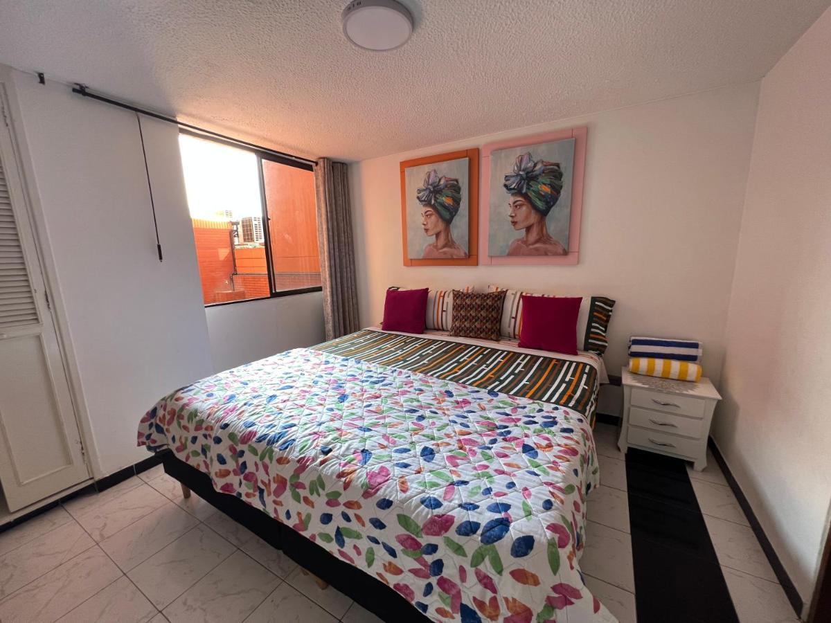 Apartament 406 Apartaestudio Portal De Cadiz , Exclusivo Y Central, Con Parqueadero Capacidad 4 Personas Ibagué Zewnętrze zdjęcie